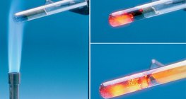 Reaction of iron powder and sulfur