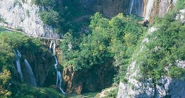 Οι καταρράκτες στις λίμνες Πλίτβιτσε της Κροατίας