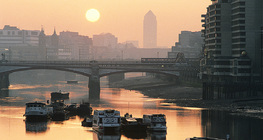 Sunrise over the Thames