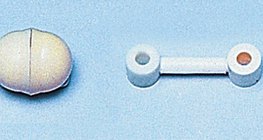 The space-filling and stick model of the hydrogen molecule