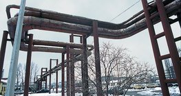 A curve in a pipe that is used to eliminate thermal expansion