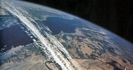 Jet stream above the Red Sea