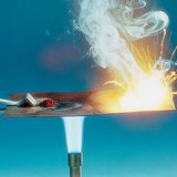 Ερυθρός και λευκός φώσφορος σε σημείο καύσης