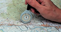 Map distance measuring wheel