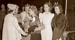 Γυναικεία μόδα (δεκαετία 1930)