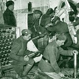 Γάλλοι στρατιώτες εξασκούνται σε οχύρωμα της γραμμής Μαζινό (Maginot)