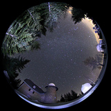 Χειμερινοί αστερισμοί πάνω από το Αστεροσκοπείο Κανζελχόχε στην Αυστρία