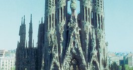 Antoni Gaudí: Sagrada Família (Barcelona, 1882-1926, Art Nouveau)