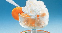 Φρουτοσαλάτα με σαντιγύ