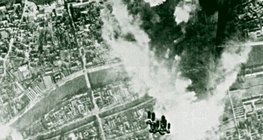 Αεροπορικός βομβαρδισμός (λήψη από αέρος)