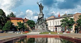 Statue of Liberty in Arad (Romania)
