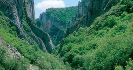 Κοιλάδα με τομή σχήματος V