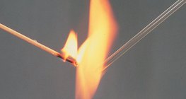 Examination of combustibility of glass and wooden rods 