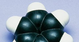 Βενζόλιο και μοντέλο του