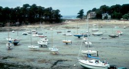 Low tide in the bay of Saint-Malo