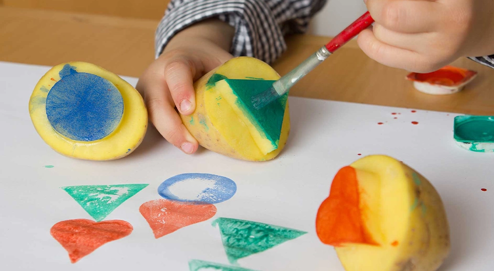 Γεωμετρικές περιπέτειες 2. - Παίζουμε με τα στερεά